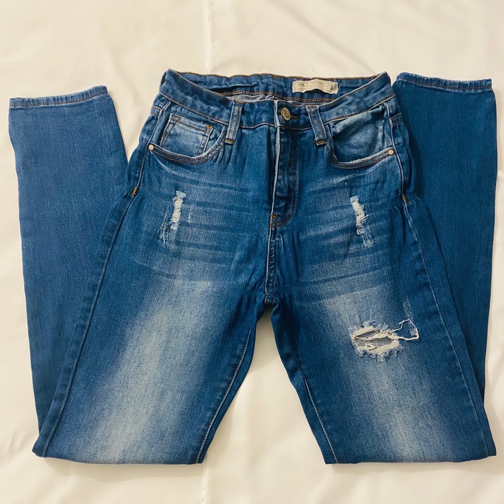 Distressed High Rise Skinny Jeans